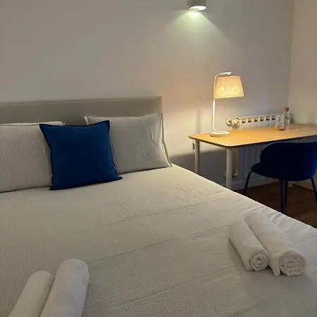Homestay szállás Quarto Premium Centro - Com Wc Partilhado *
